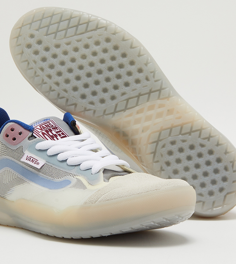 UA EVDNT RW Ultimate Waffle Low Top Sneakers