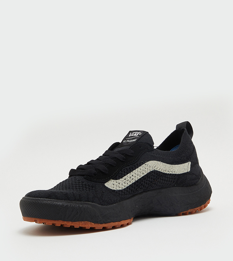 UA Ultra Range VR3 Mid Top Sneakers