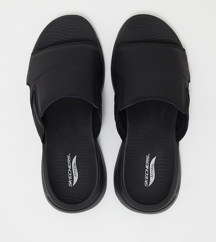 GO WALK Arch Fit Sandals