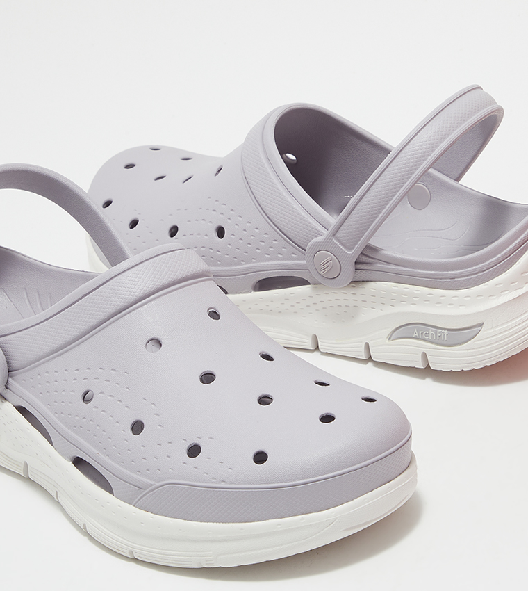 Sketcher crocs online