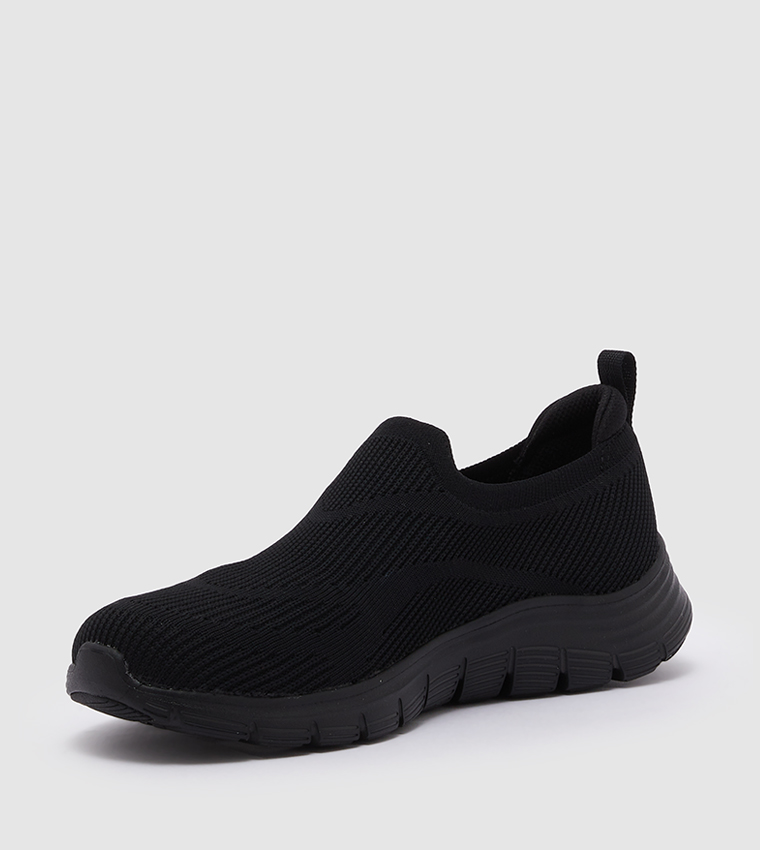 Buy Skechers ARCH FIT VISTA Walking Shoes In Black | 6thStreet Saudi Arabia