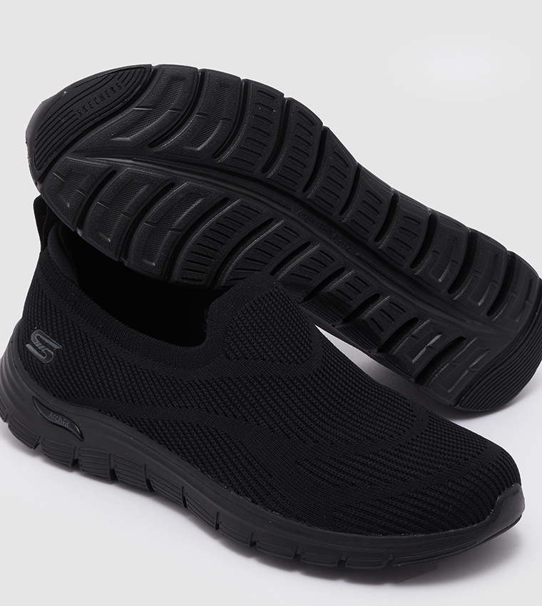 Buy Skechers ARCH FIT VISTA Walking Shoes In Black | 6thStreet Saudi Arabia