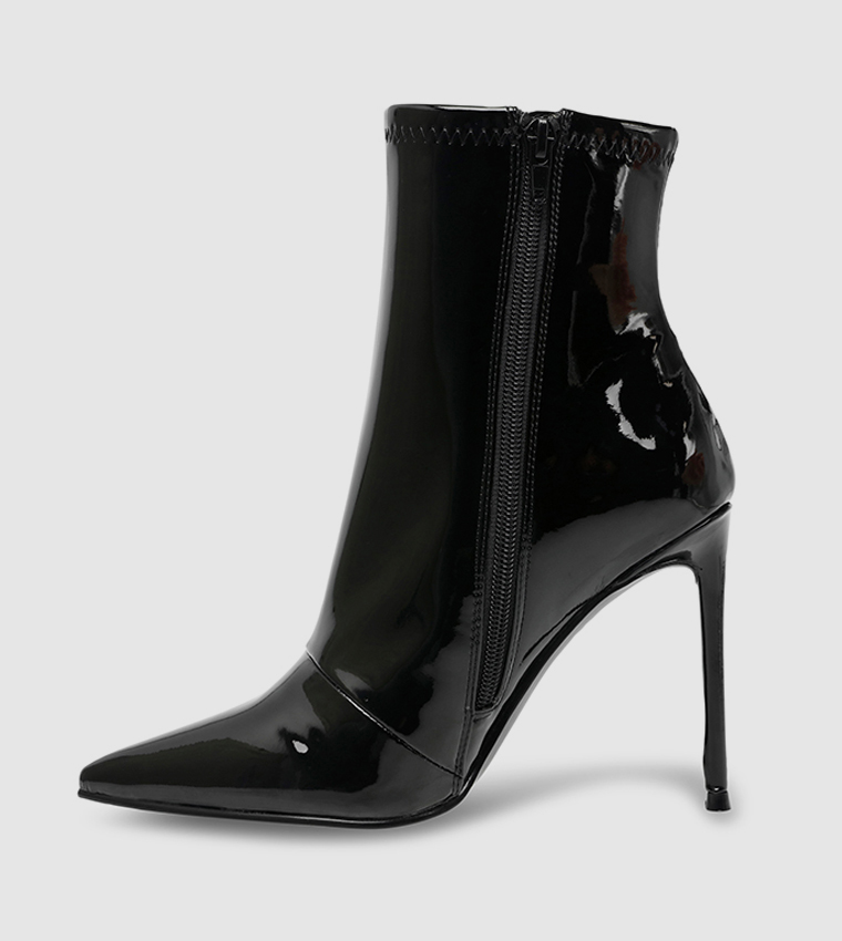 Buy Steve Madden VIRTUOSO Zippered Heel Boots In Black | 6thStreet Qatar