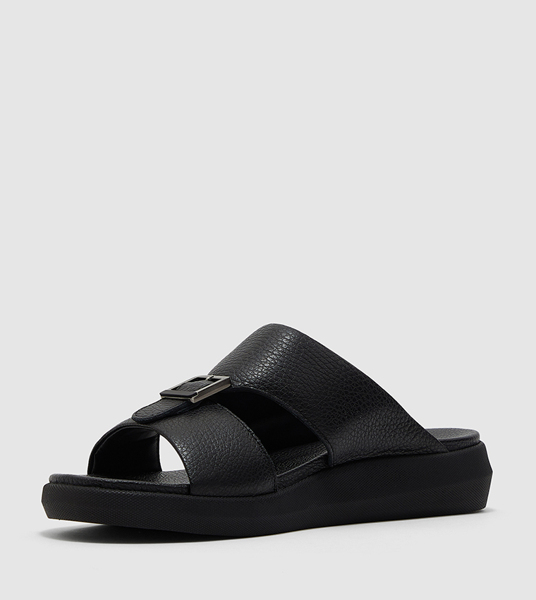 Buckle Detail Arabic Sandals
