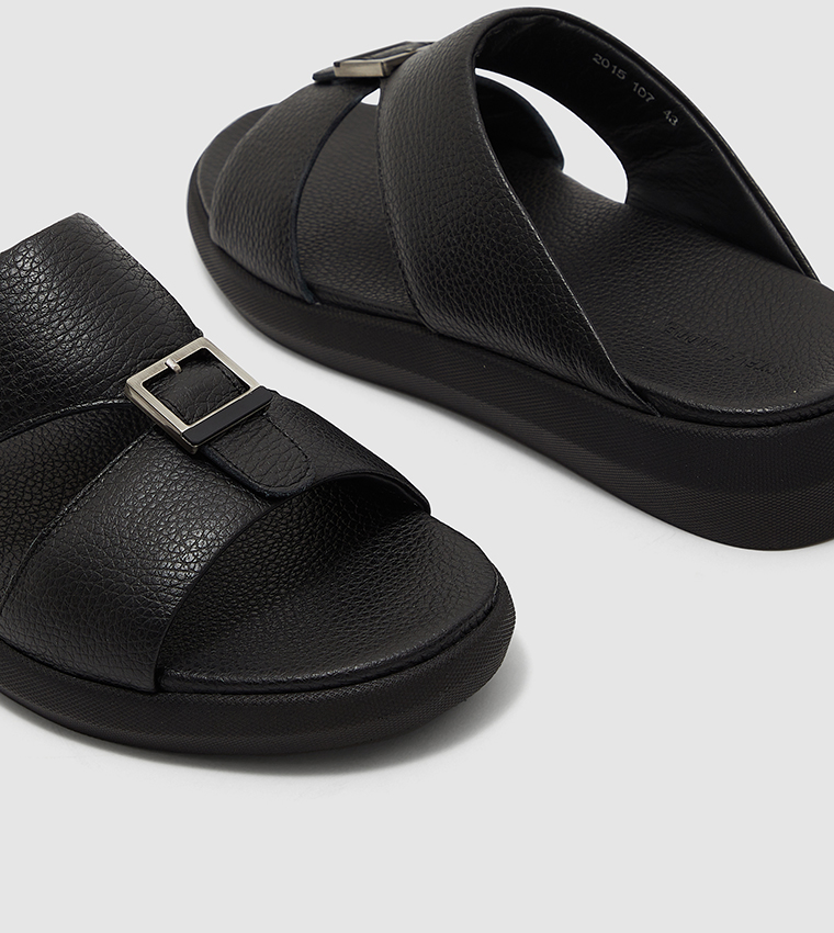 Buckle Detail Arabic Sandals