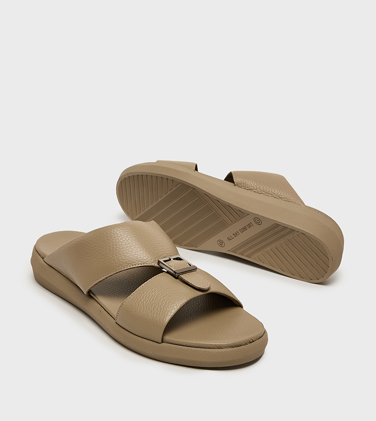 Textured Comfort Arabic Sandals