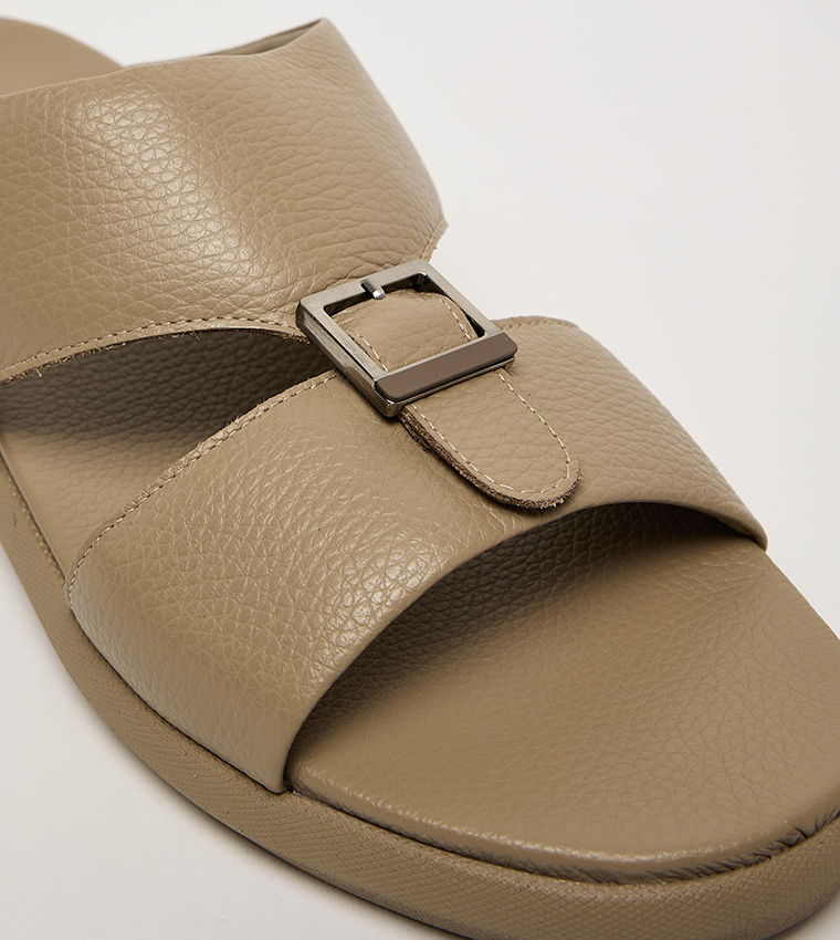 Textured Comfort Arabic Sandals