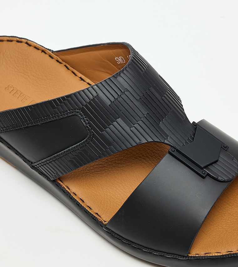 Textured Arabic Sandals