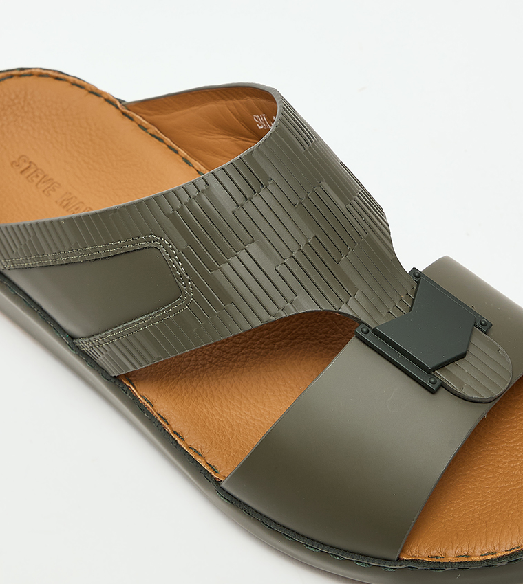 Textured Arabic Sandals