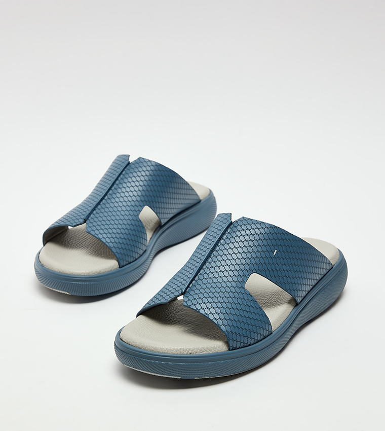 Textured Arabic Sandals