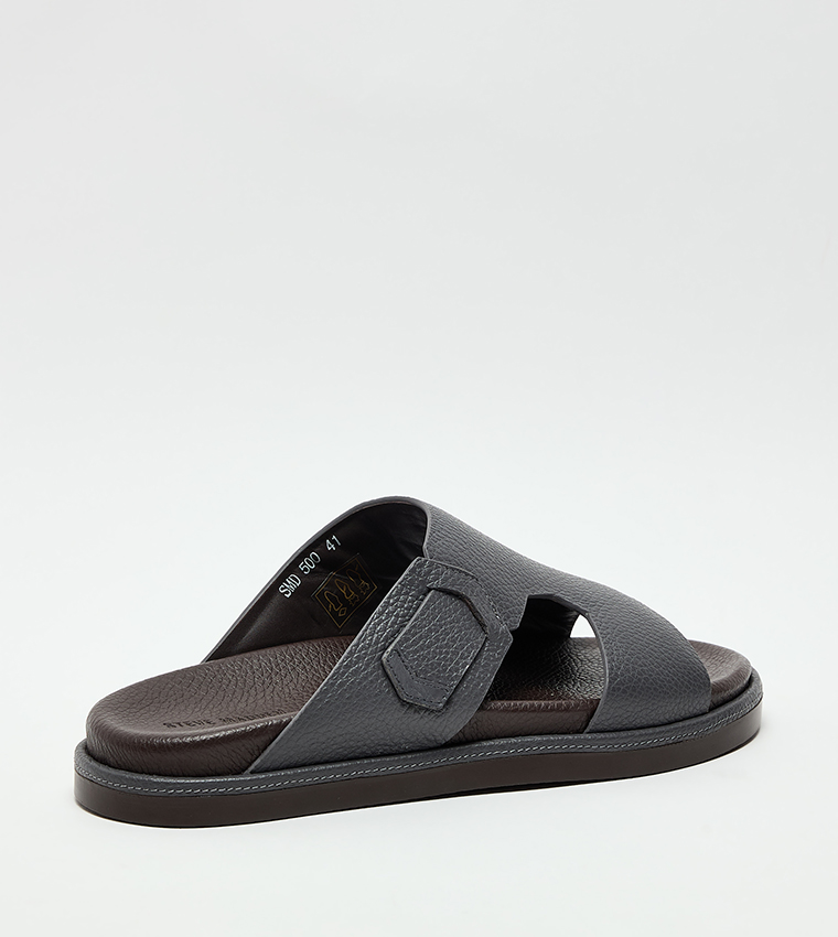 Textured Arabic Sandals