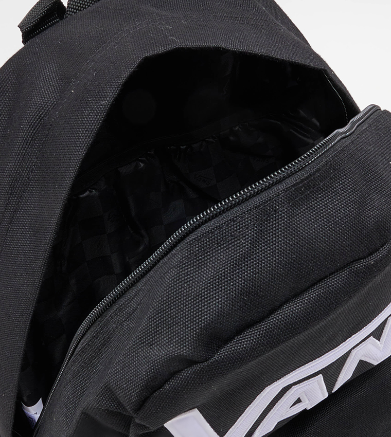 Plain black vans discount backpack