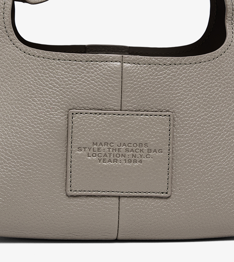 شنطة هوبو صغيرة بطبعة