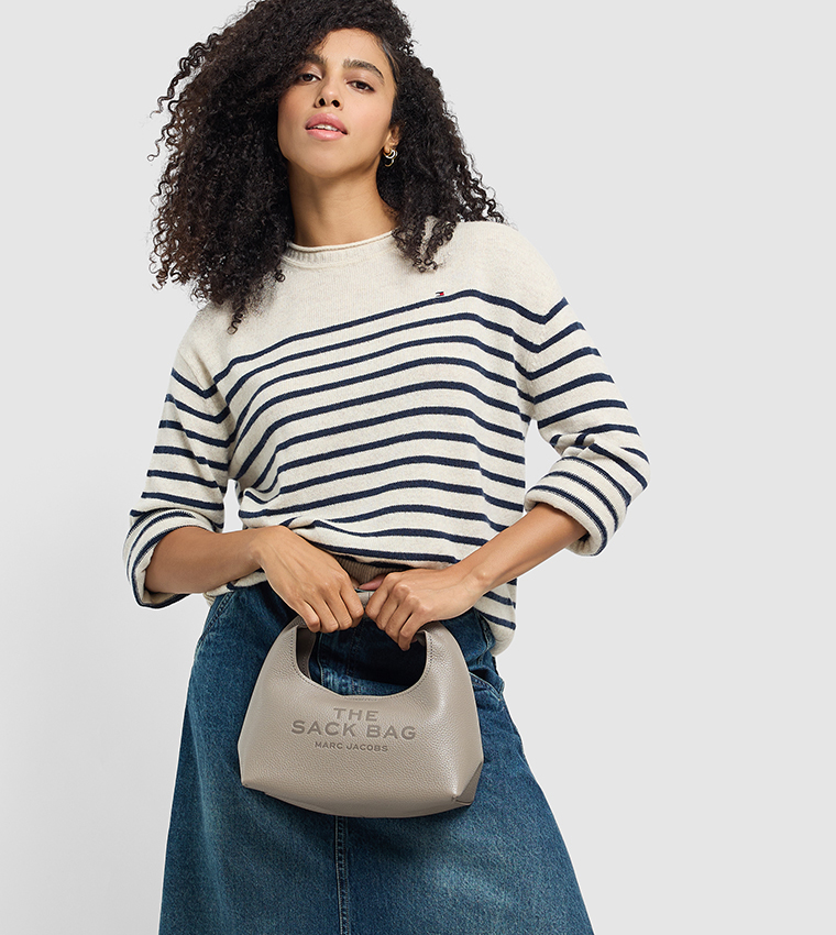 شنطة هوبو صغيرة بطبعة