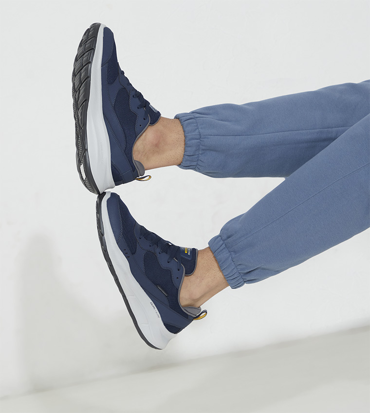 Equalizer 5.0 Low Top Sneakers