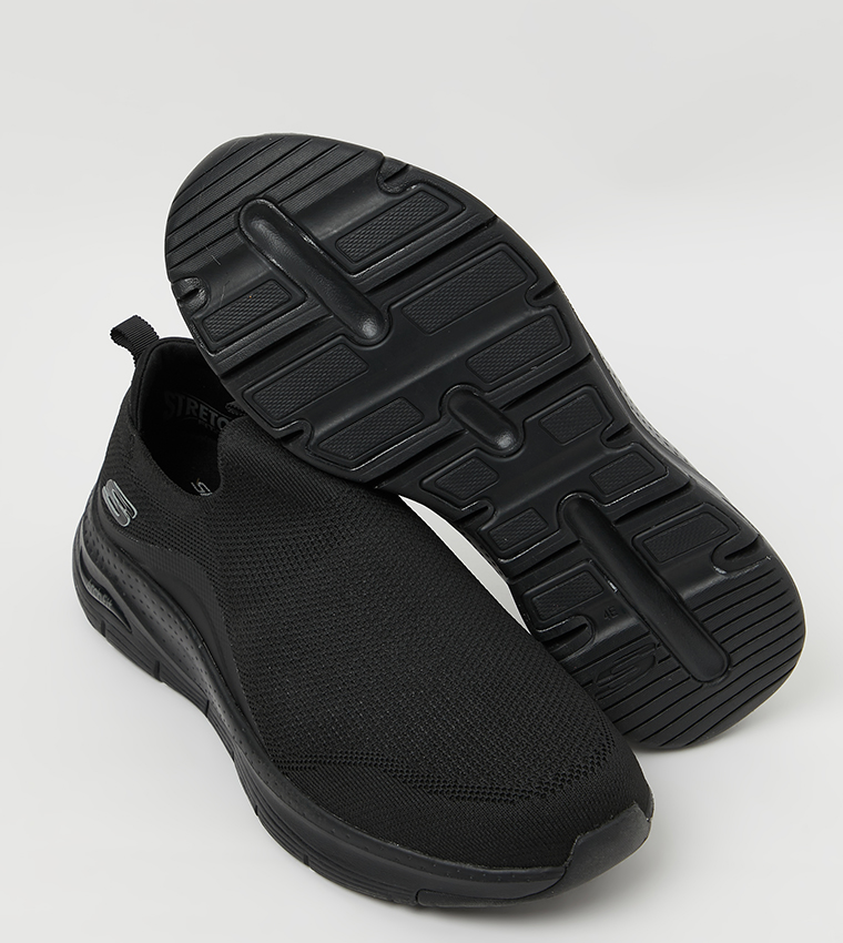ARCH FIT Walking Shoes