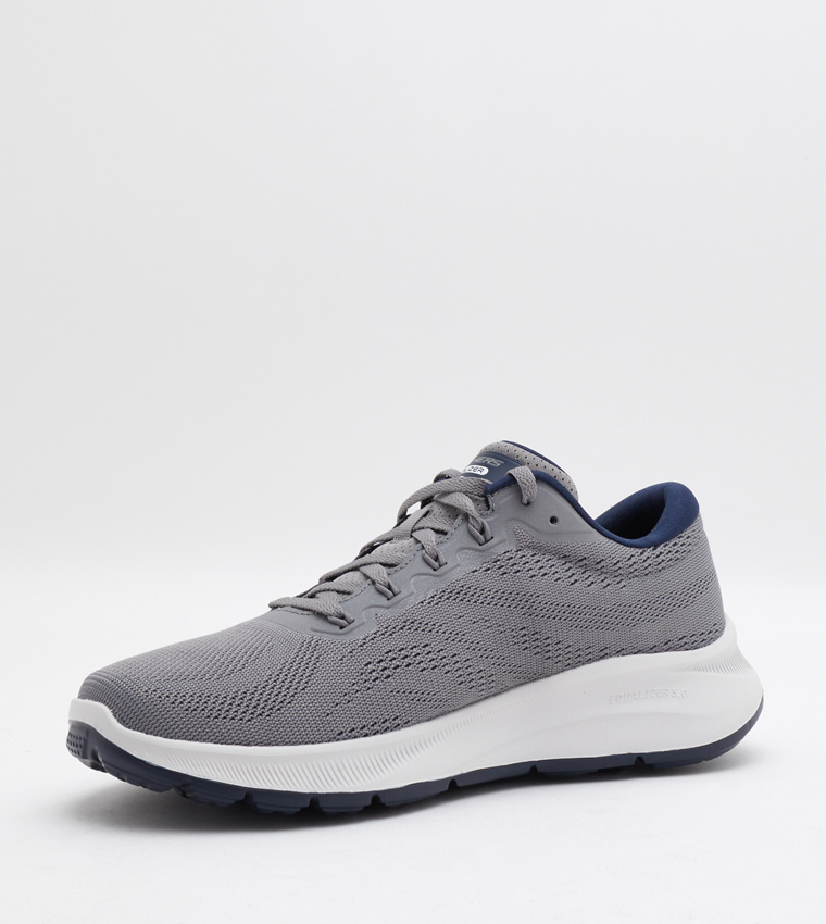 EQUALIZER 5.0 Lace-Up Running Shoes