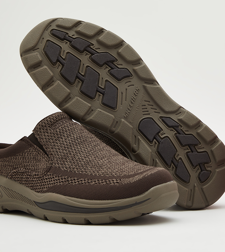 Skechers relaxed 2024 fit clogs