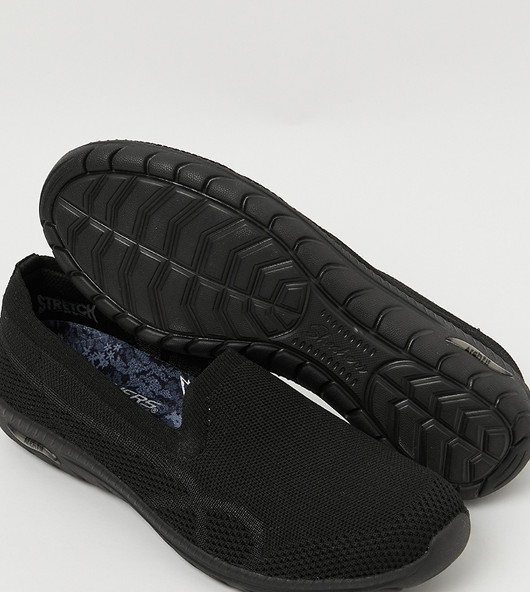 Buy Skechers ARCH FIT Flex Slip On Shoes In Black | 6thStreet Saudi Arabia