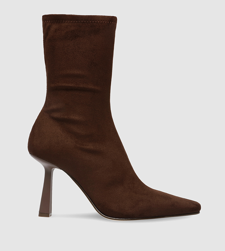 Evaluable Demonio Caramelo Buy Steve Madden VAKAY Chisel Toe Ankle Boots In Brown | 6thStreet Kuwait