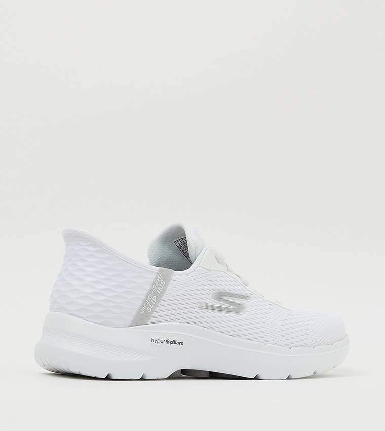 GO WALK 6 Walking Shoes