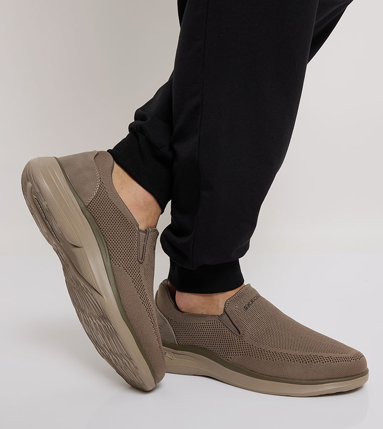 ARCH FIT DARLO Slip-On Shoes