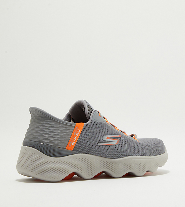 GO WALK MASSAGE FIT Shoes