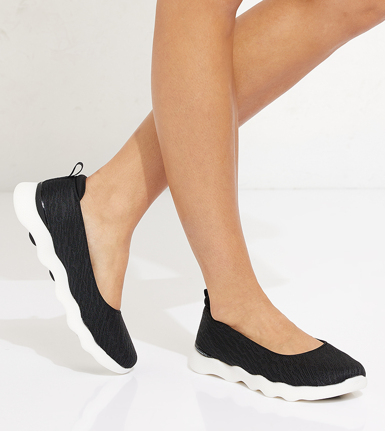 Massage Fit Lite Textured Ballerinas