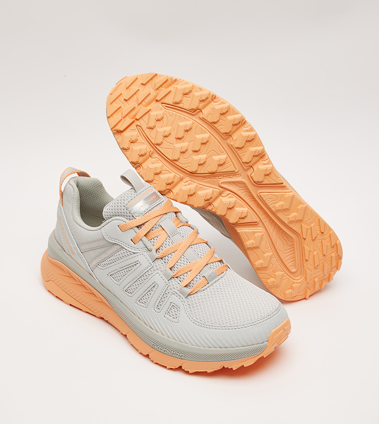 Switch Back - Cascades Running Shoes