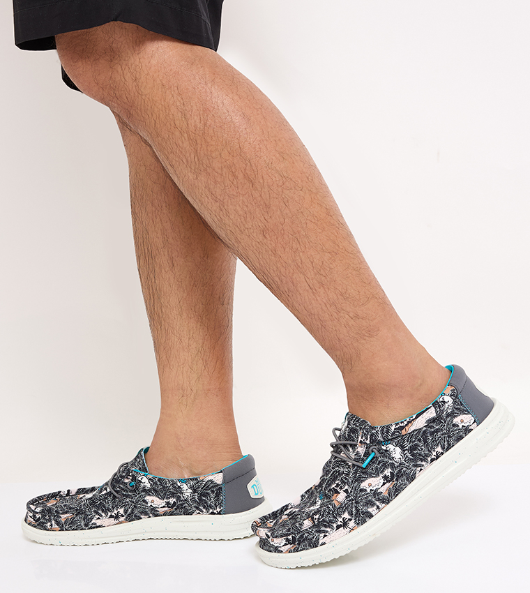 WALLY Printed Slip-On Shoes