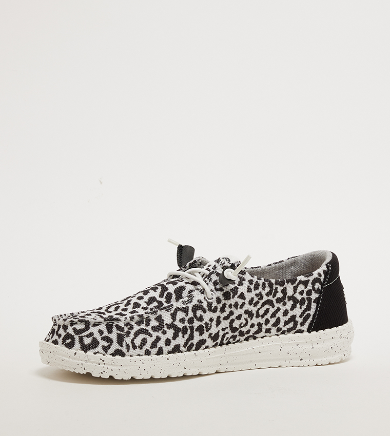 WENDY Slip-On Shoes