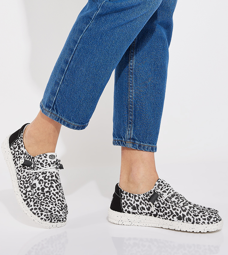 WENDY Slip-On Shoes