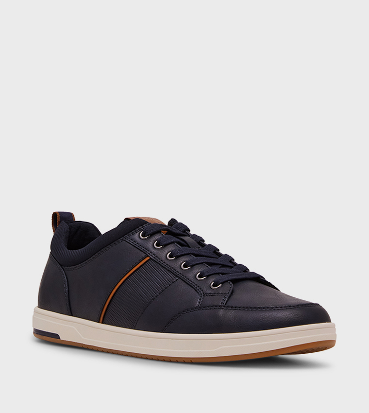 MBLYNKK Lace-Up Sneakers