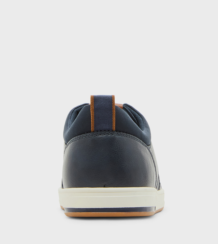 MBLYNKK Lace-Up Sneakers
