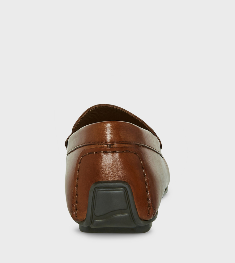 SASSANDRA Solid Slip-On Moccasins