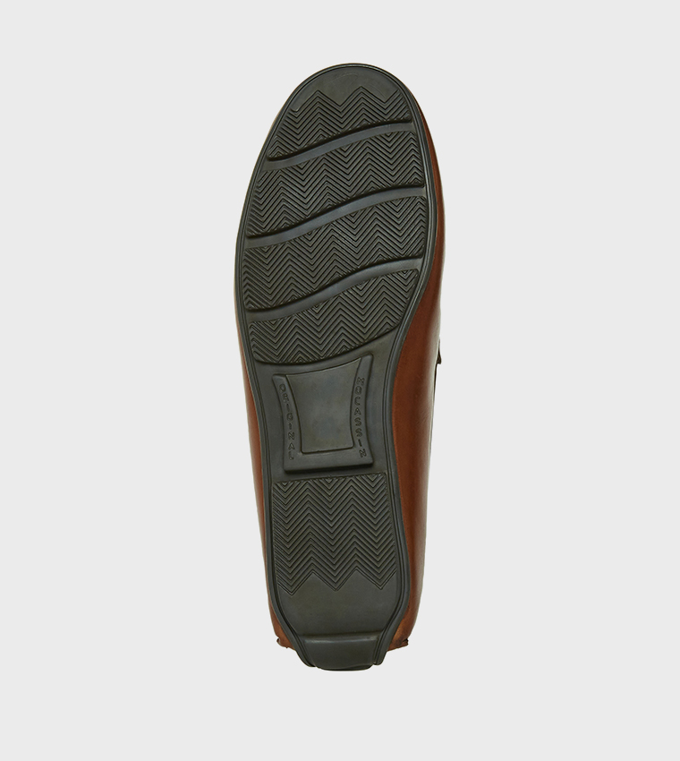 SASSANDRA Solid Slip-On Moccasins