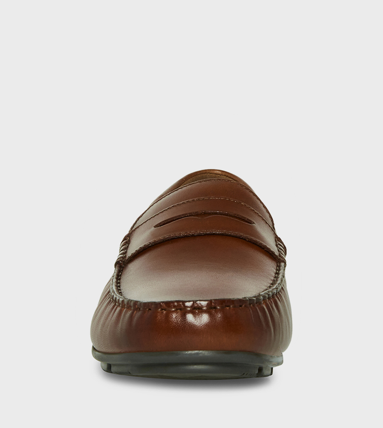 SASSANDRA Solid Slip-On Moccasins