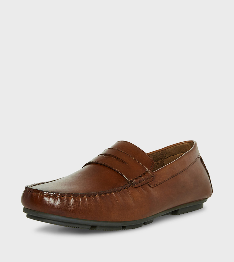 SASSANDRA Solid Slip-On Moccasins