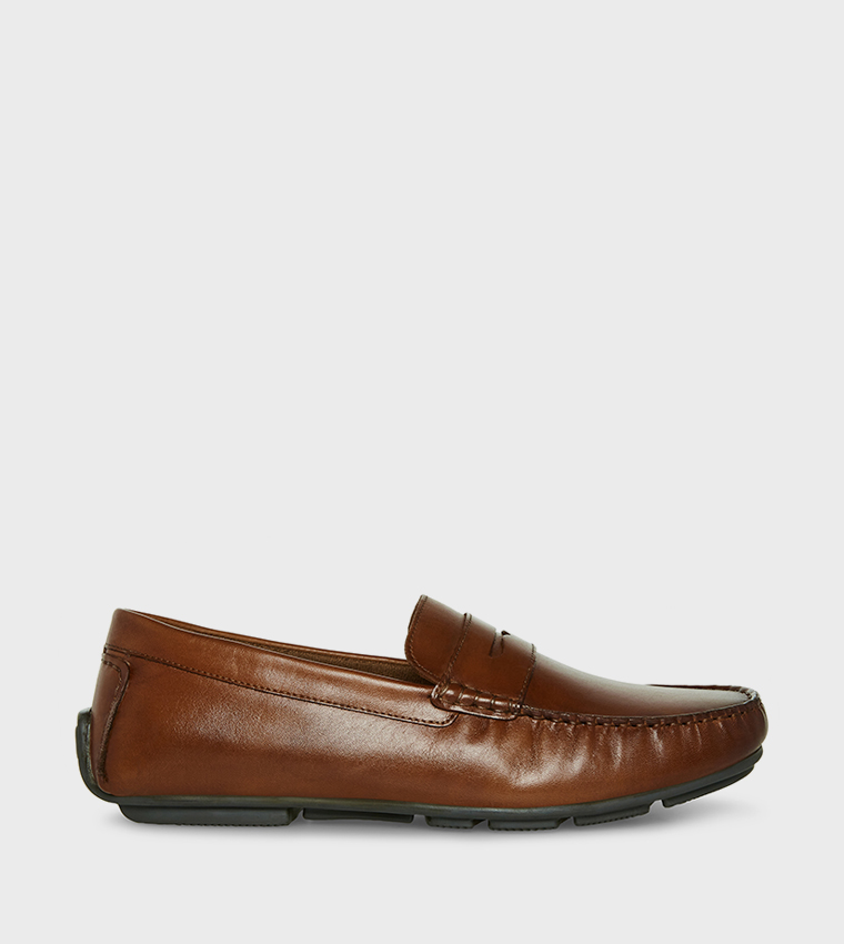 SASSANDRA Solid Slip-On Moccasins