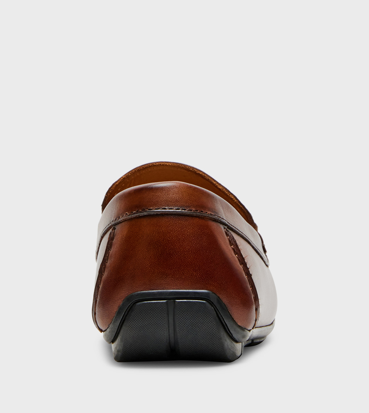 YESTERDAY Metal Detail Loafers