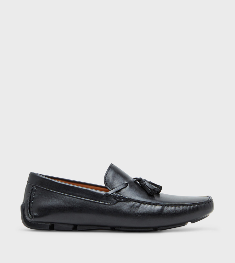 WAISTEN Tassel Detail Moccasins