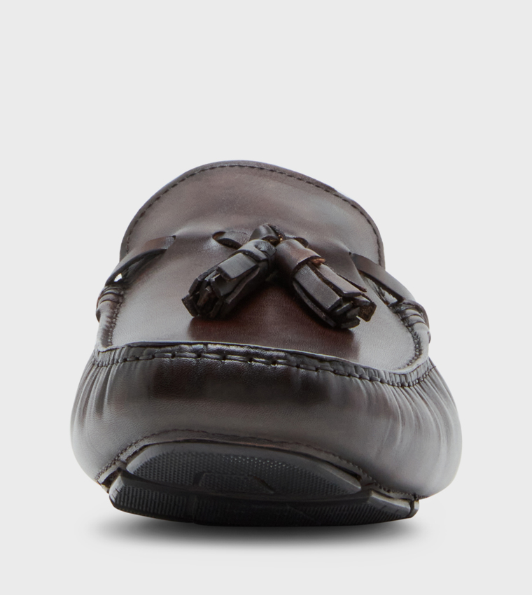 WAISTEN Tassel Detail Moccasins