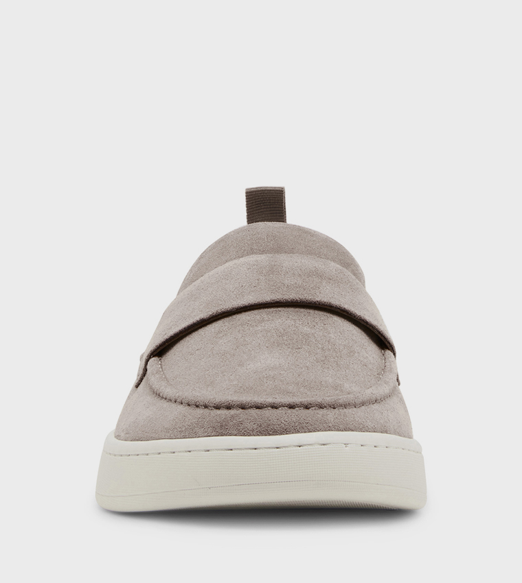 HANNSON Solid Slip-On Shoes