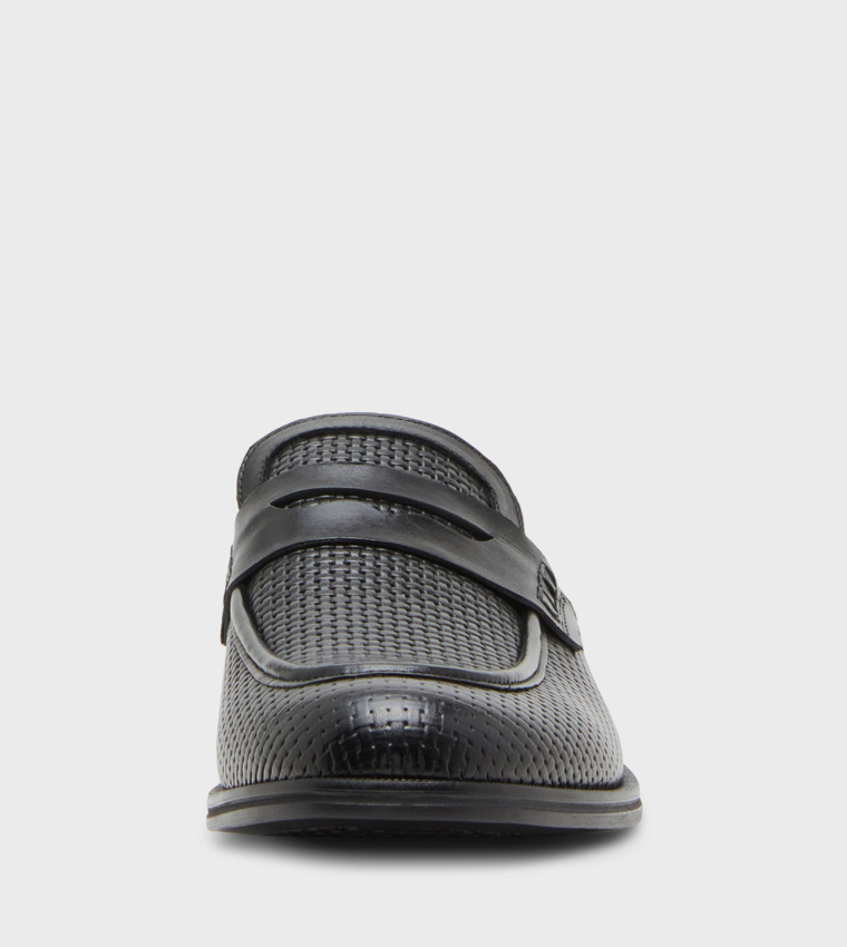 LEAVER Textured Formal Shoes
