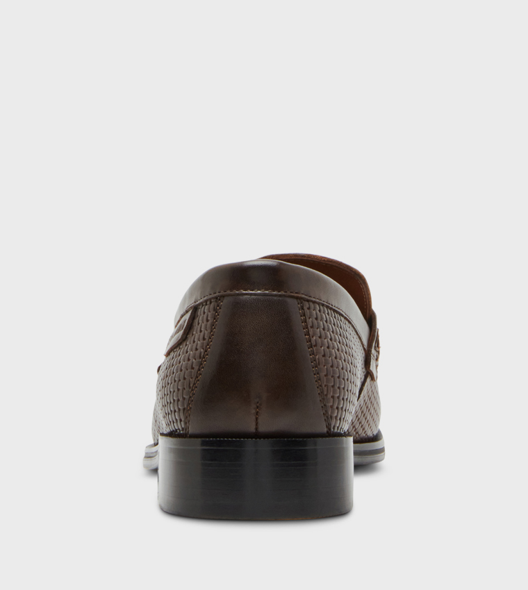 LEAVER Textured Formal Shoes