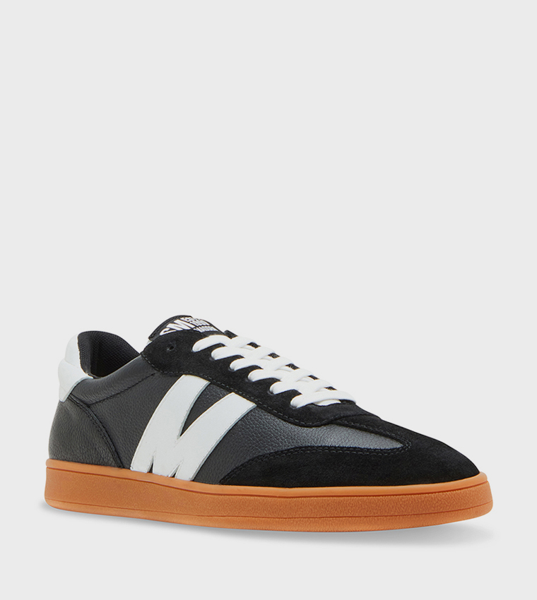 CAELUM Lace-Up Low Top Sneakers