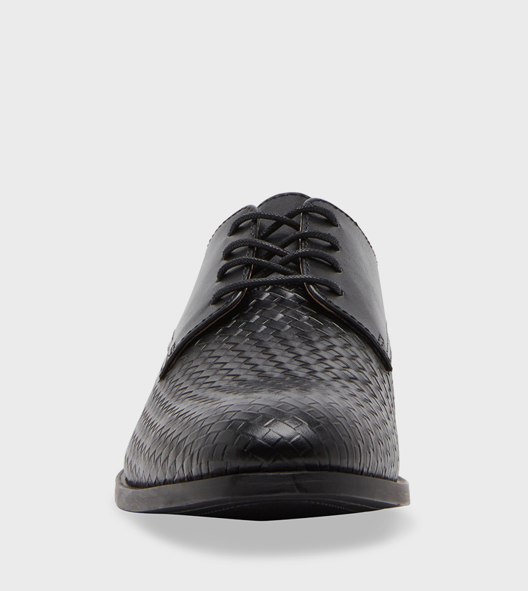FAIRFAX Textured Lace-Up Formal Shoes