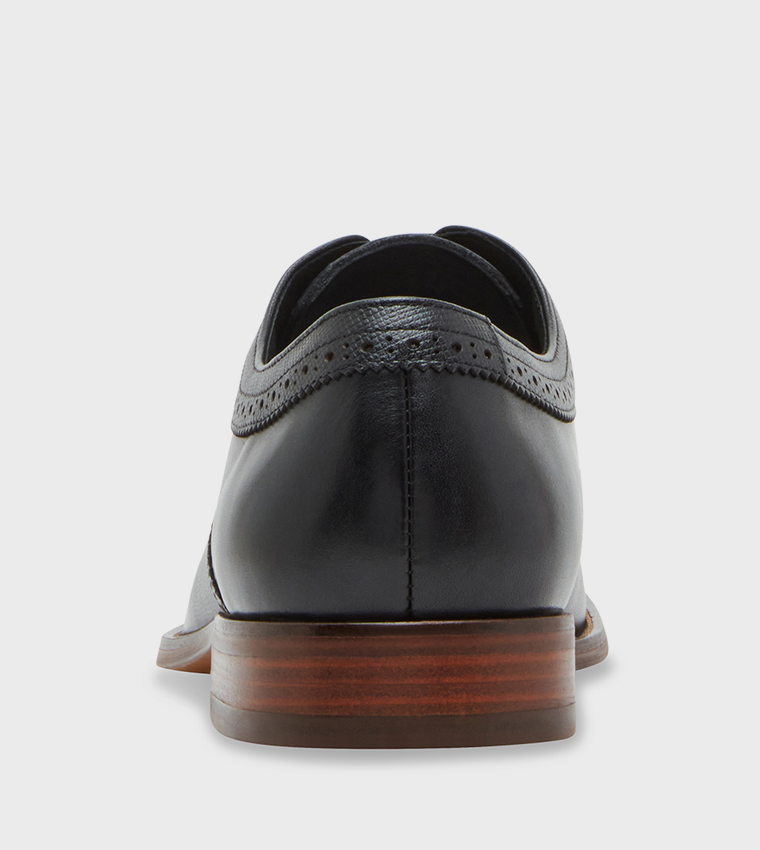 BENEDICT Textured Lace Up Brogue Shoes