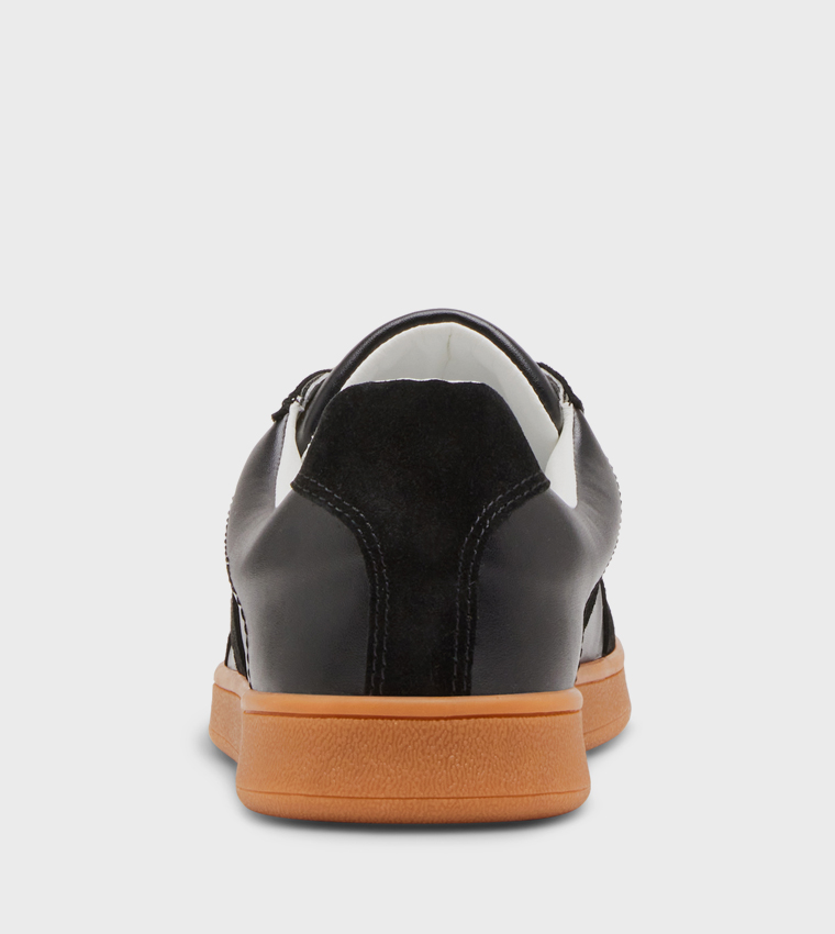 WALTOR Lace-Up Sneakers
