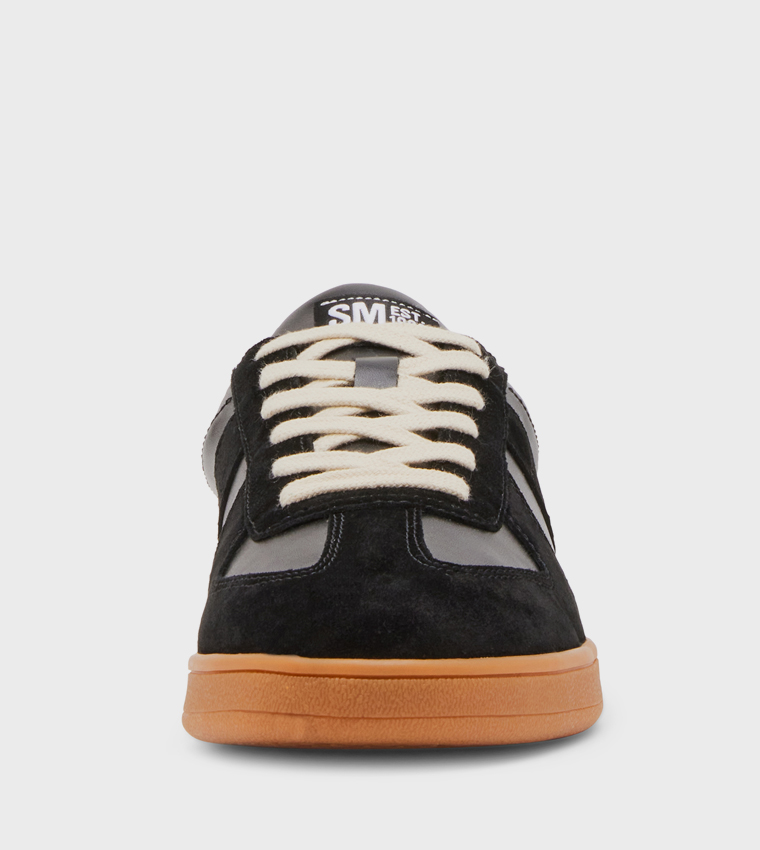 WALTOR Lace-Up Sneakers
